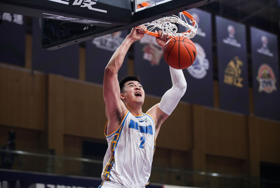 CBA战果：首钢89-78轻取青岛，双塔“大杀四方”合砍39分19篮板