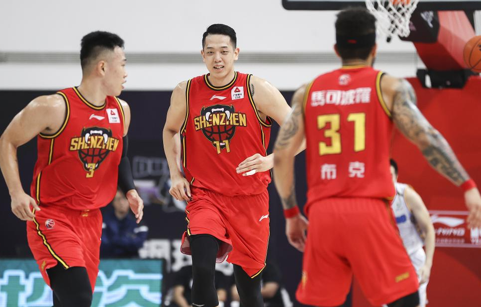 CBA战报：深圳99-91首钢，贺希宁爆砍33分，顾全19+13