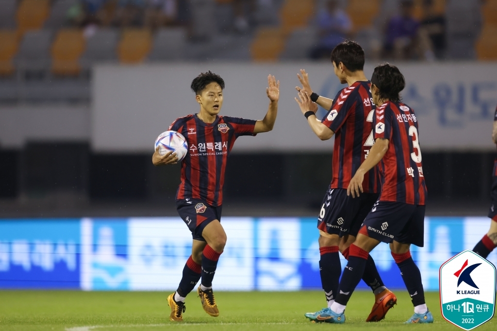 韩K联回顾：水原城4-3首尔FC，郑在龙准绝杀助水原城全取三分