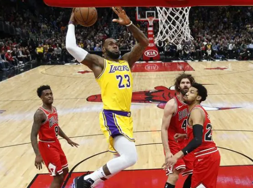 NBA强强对话!芝加哥公牛迎战洛杉矶湖人